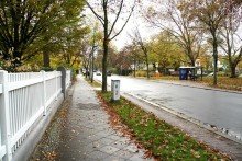 Bushaltestelle vor der T�r ***VERKAUFT*** REPR�SENTATIVE LAGE Am Botanischen Garten in BERLIN-DAHLEM - BELETAGE mit REMISE