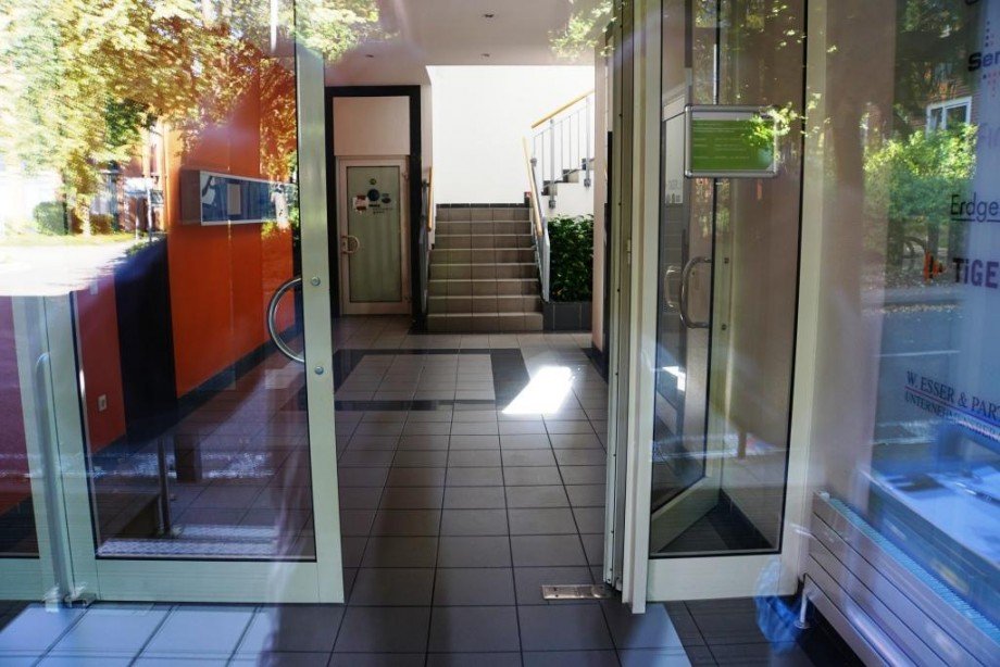 Zugang Mietfl�che B�rohaus Hamburg