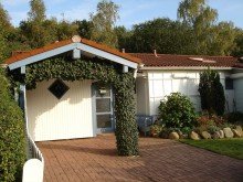 Ansicht Geb�ude VERKAUFT! FAMILIENFREUNDLICH / SENIORENGERECHT / SOLAR ebenerdiges Wohnen in ruhiger Spielstra�e!
