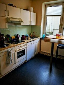 Pantry mit Einbauten ***VERMIETET*** HH-RAHLSTEDT - helle B�RO-/PRAXISR�UME im EG/HOCHPARTERRE