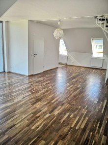 untere Ebene Blick zum WC ***VERMIETET*** HH-POPPENB�TTEL - helle B�ro-/Praxisr�ume �ber 2 Ebenen mit Dusche
